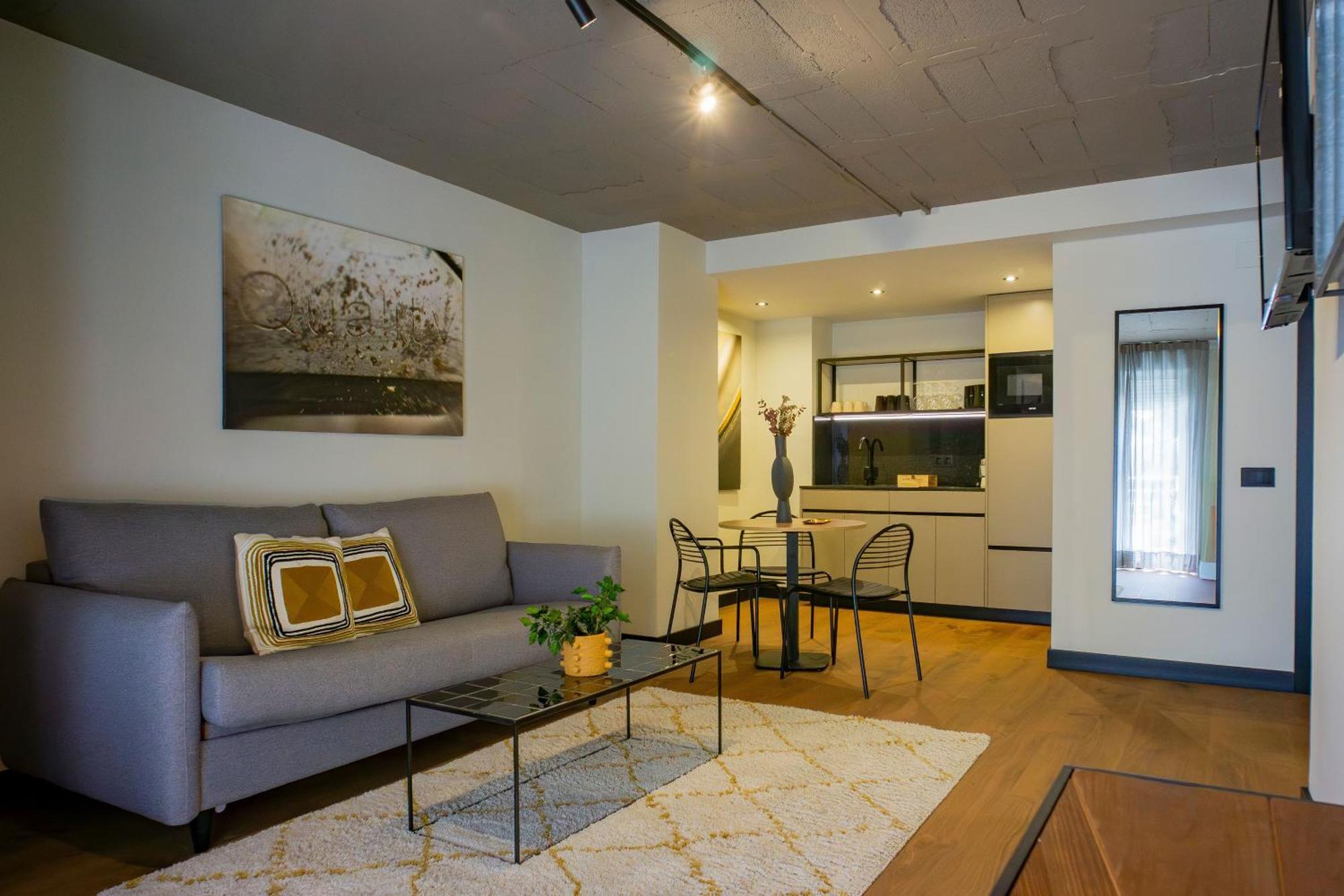 Bubu - Apartamentos En El Centro Málaga Exteriör bild