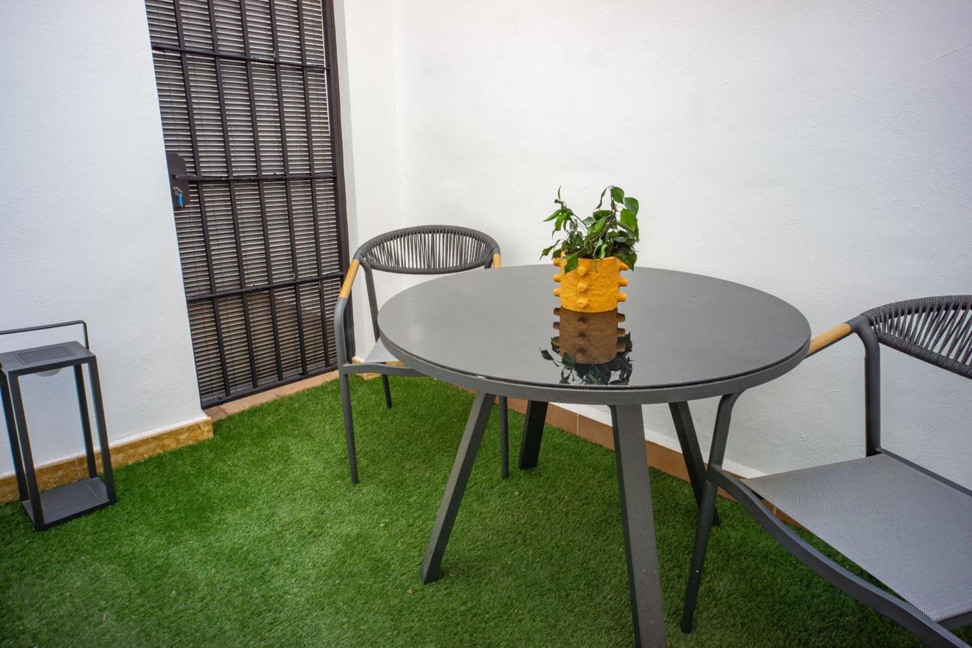Bubu - Apartamentos En El Centro Málaga Exteriör bild