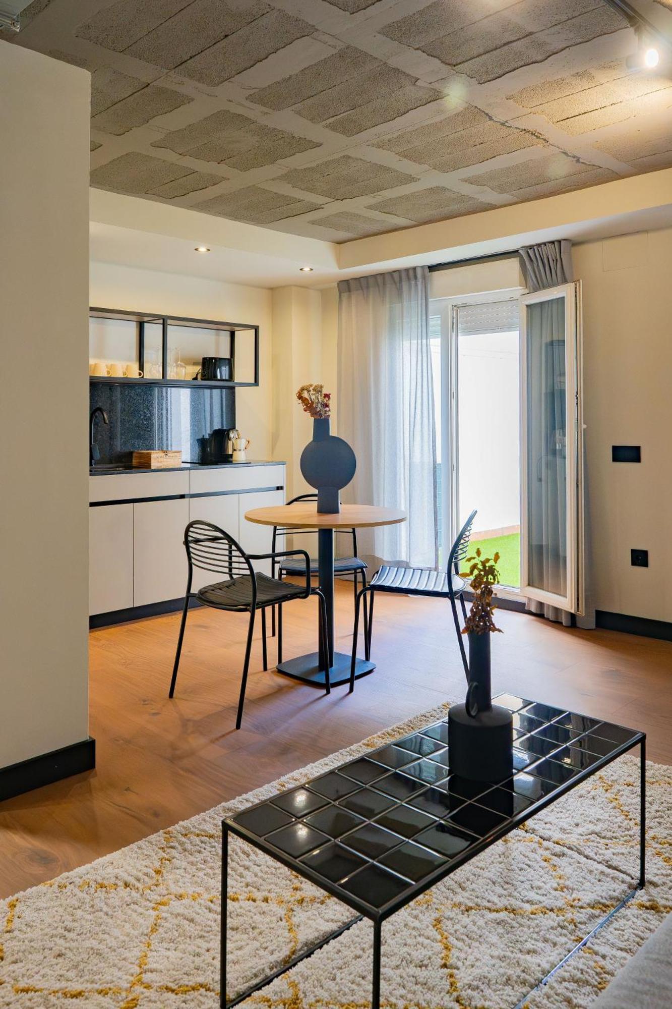Bubu - Apartamentos En El Centro Málaga Exteriör bild