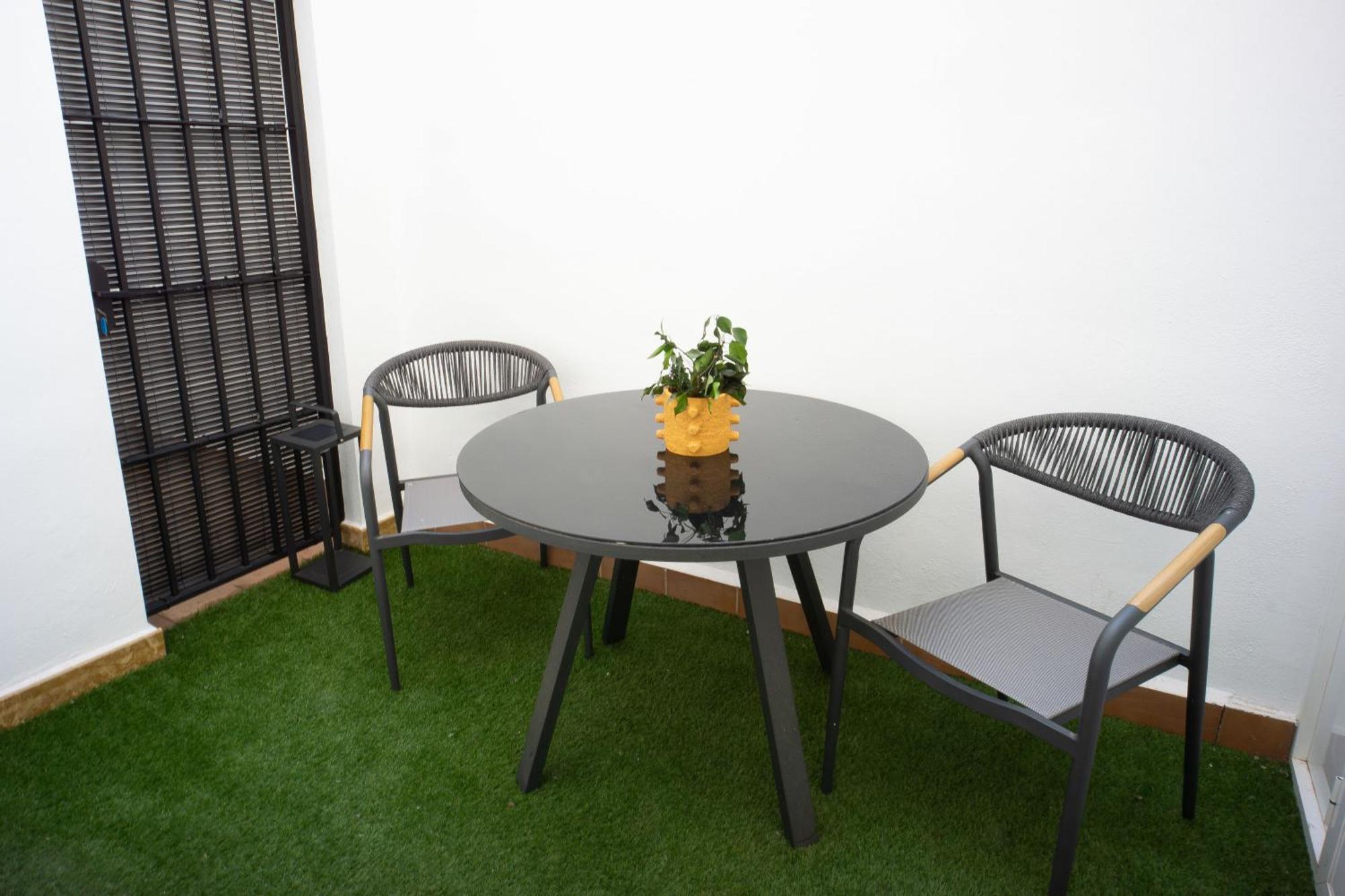 Bubu - Apartamentos En El Centro Málaga Exteriör bild