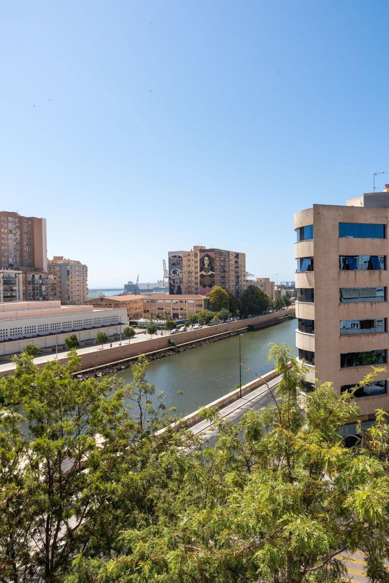 Bubu - Apartamentos En El Centro Málaga Exteriör bild