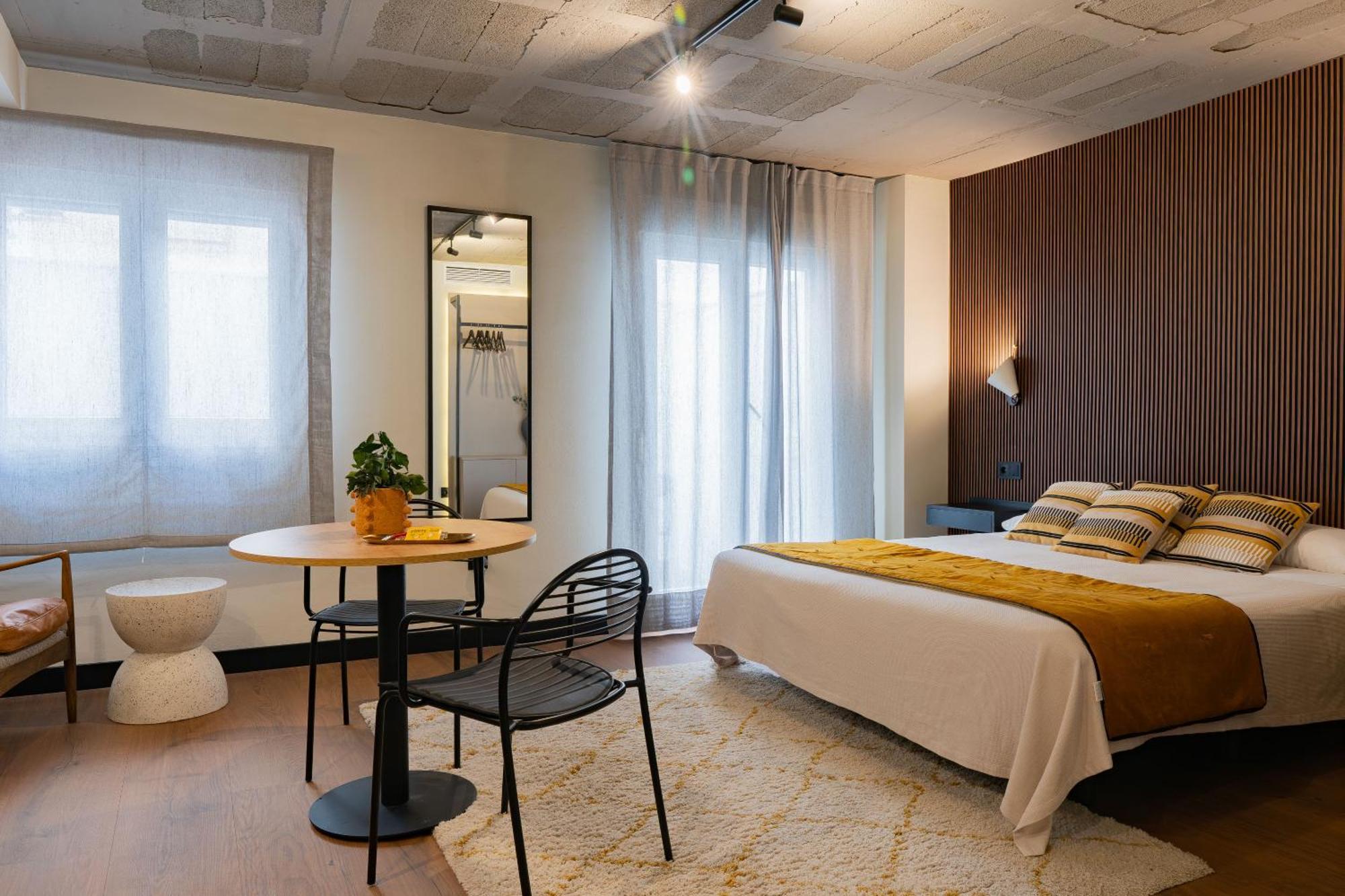 Bubu - Apartamentos En El Centro Málaga Exteriör bild
