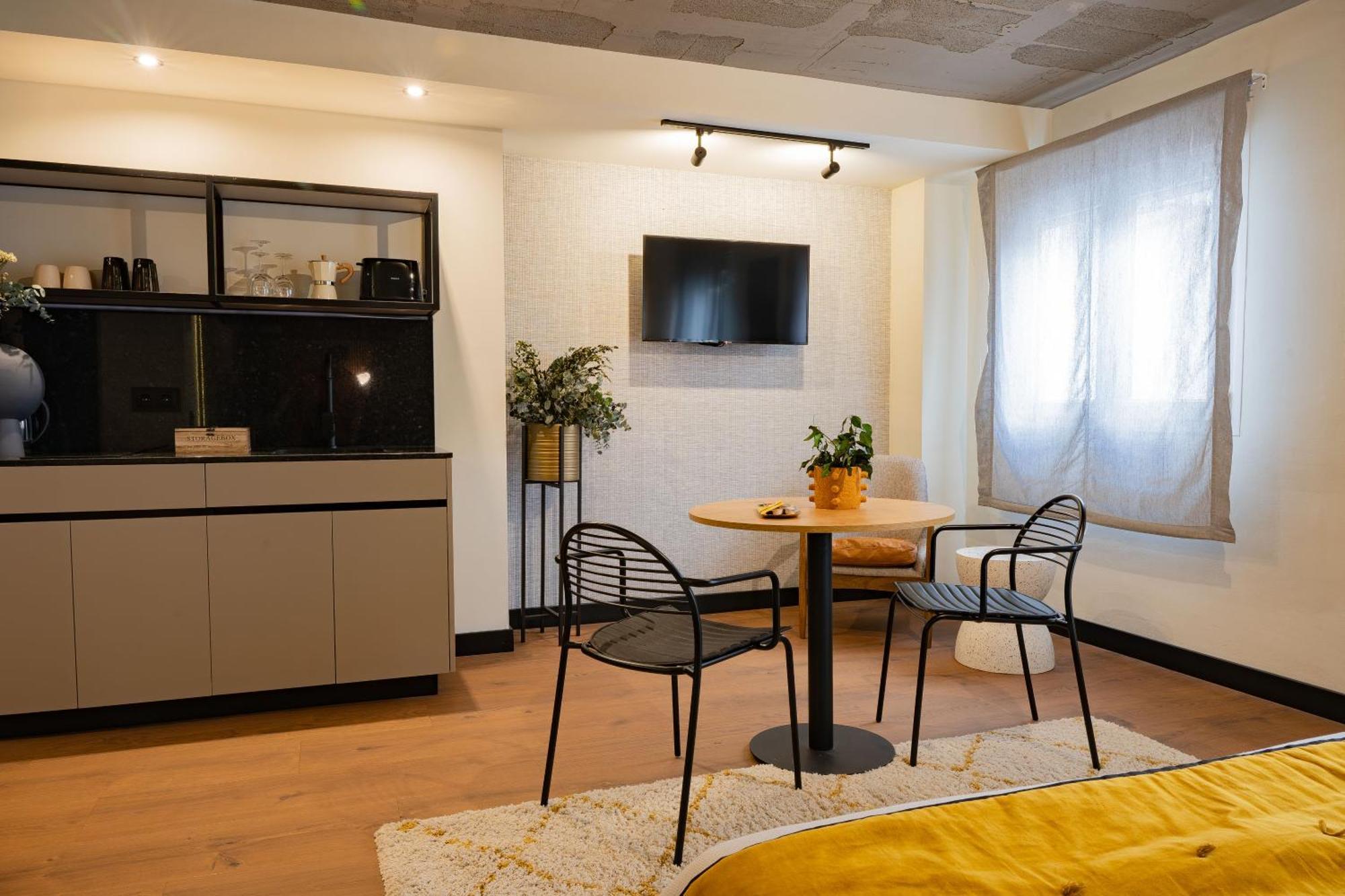 Bubu - Apartamentos En El Centro Málaga Exteriör bild